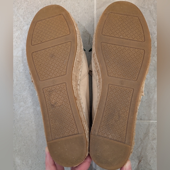 Tory Burch Cream Bird Espadrilles with Colorful Swan Design - Picture 7 of 9